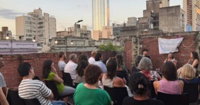 Entre legados y horizontes: Presentación del número especial ’40 años’ de la revista Confluencia